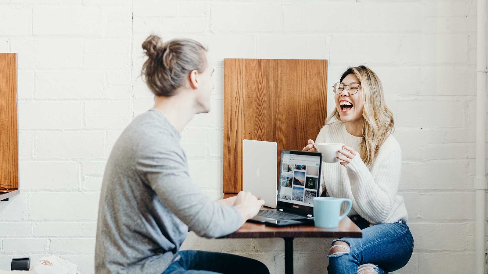 We ensures to you best the movers services.